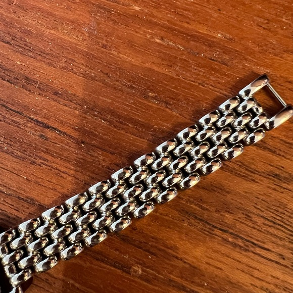 Coach Brand silver Rectangular face Watch with thin Chain Bracelet - Picture 4 of 9